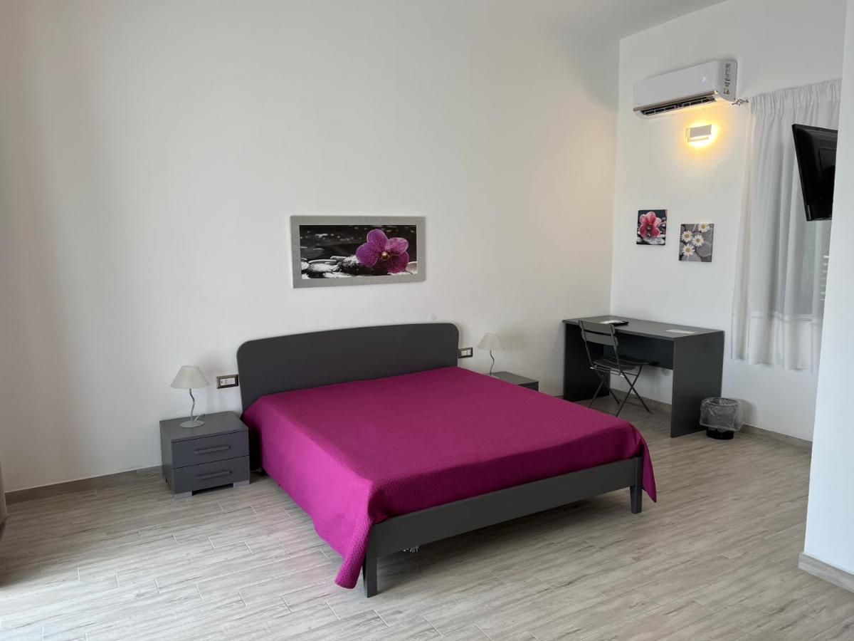 Hotel Residenza Giulia Scanzano Jonico Exterior foto